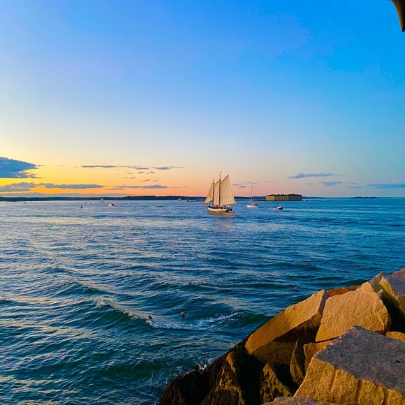 Meet your Posher, Christina - Picture 4 of 6